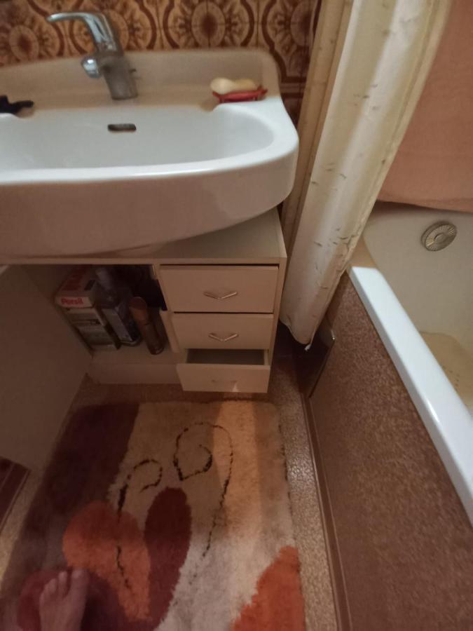 Ferienwohnung ,,Wohnen Wie Zu Grossmutter'S Zeiten'' Wina Bagian luar foto