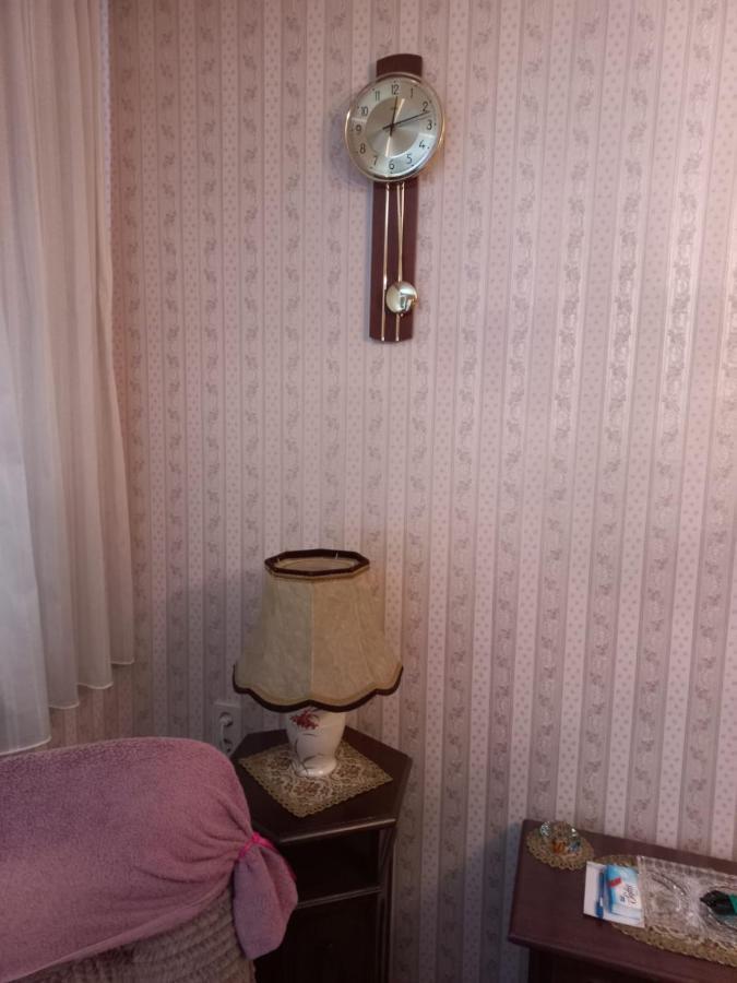 Ferienwohnung ,,Wohnen Wie Zu Grossmutter'S Zeiten'' Wina Bagian luar foto