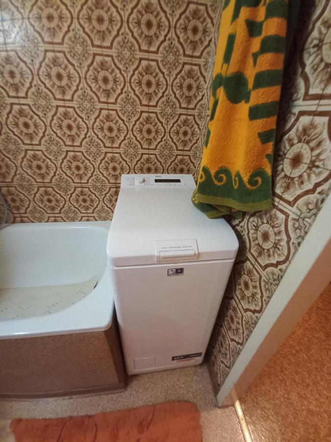 Ferienwohnung ,,Wohnen Wie Zu Grossmutter'S Zeiten'' Wina Bagian luar foto