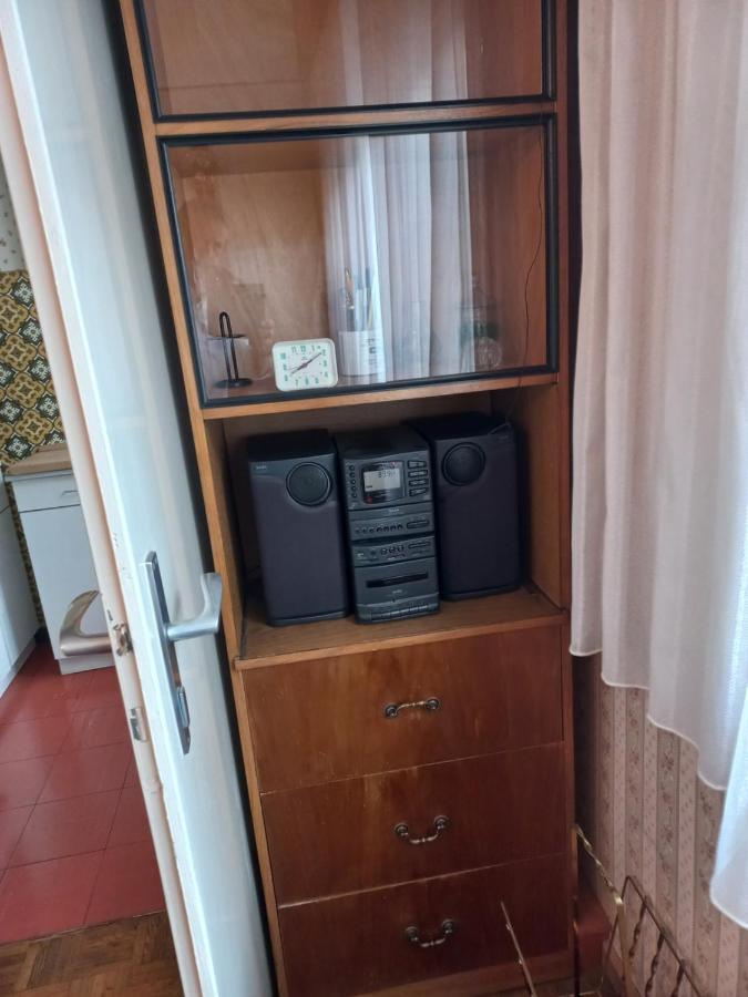 Ferienwohnung ,,Wohnen Wie Zu Grossmutter'S Zeiten'' Wina Bagian luar foto